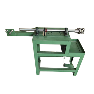 ម៉ាស៊ីនកាត់មែកធាងណូអែលប្រពៃណី