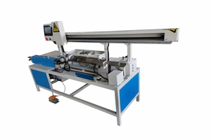 Automatyczna maszyna do formowania haczyk&oacute;w i wiązania gałązek w jednej maszynie do produkcji sztucznych choinek